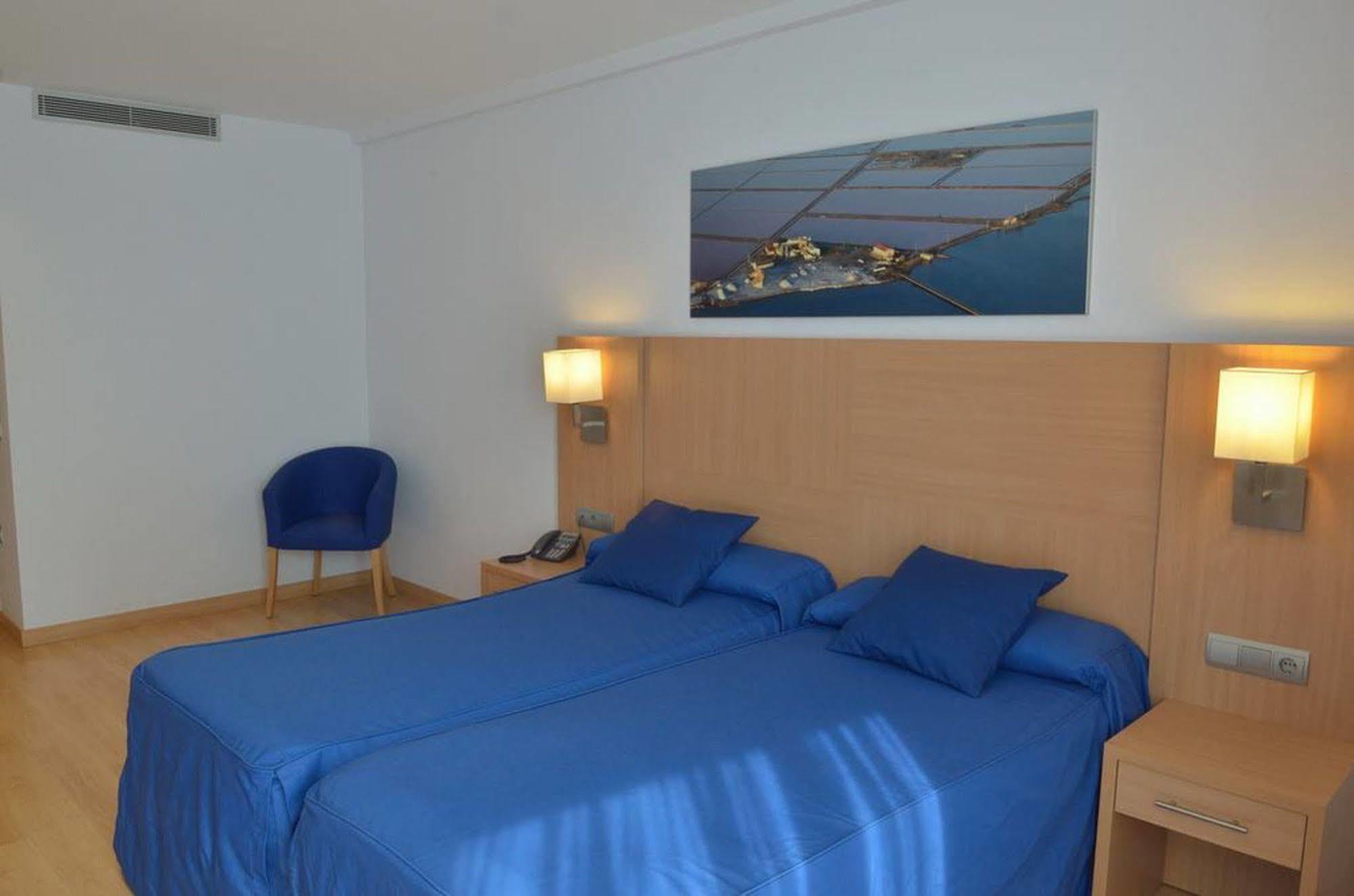Hotel Del Port Sant Carlos de la Ràpita Dış mekan fotoğraf