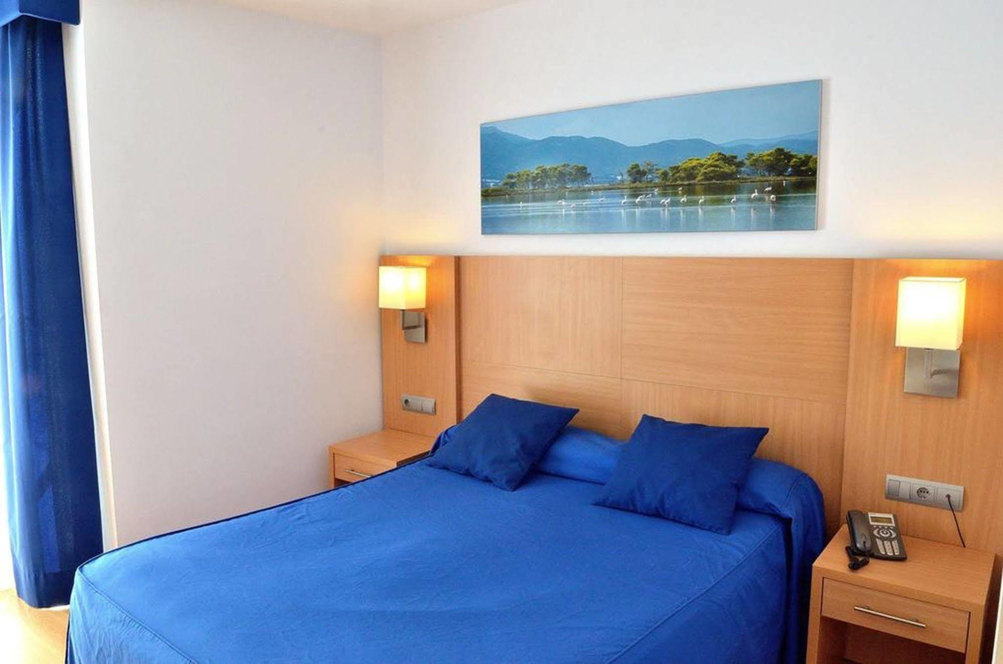 Hotel Del Port Sant Carlos de la Ràpita Dış mekan fotoğraf
